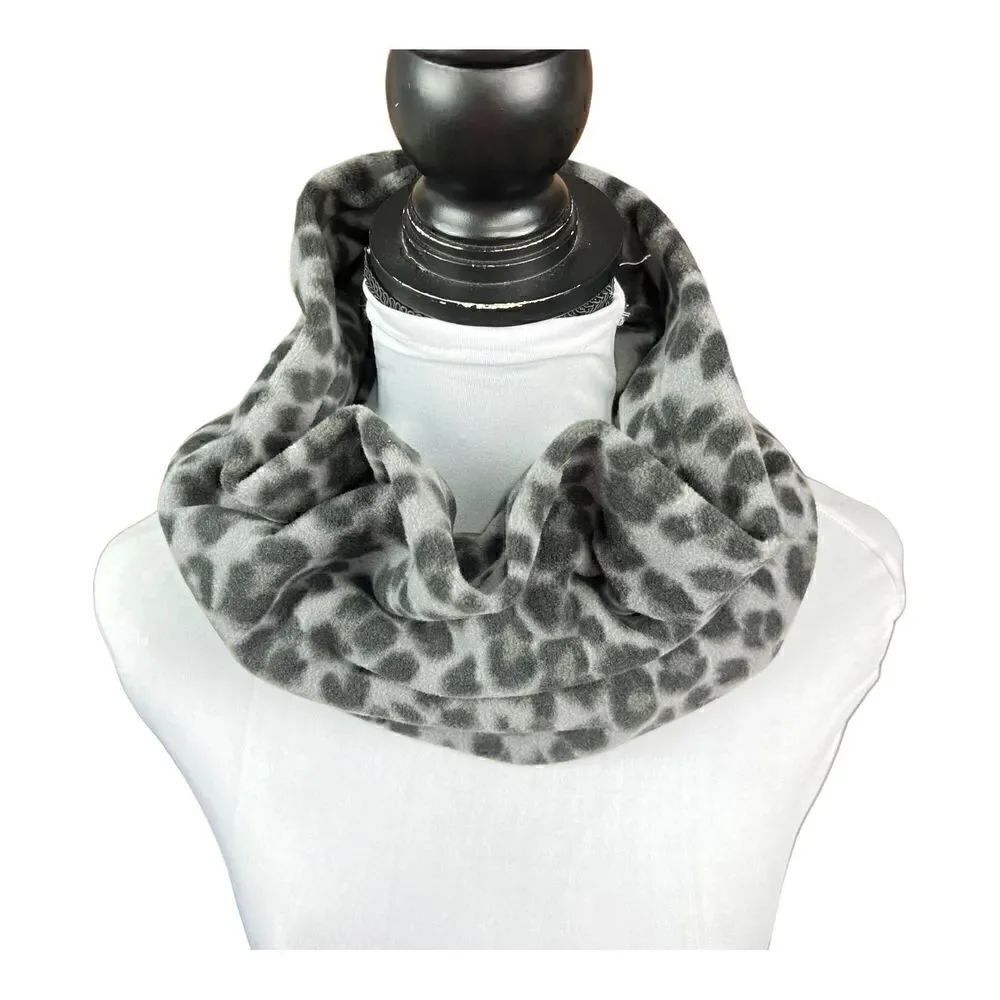 Old Navy Scarf Infinity Grey Black Leopard Print